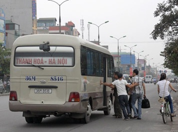 Nhiều nhà xe bỏ bến chính chạy bến cóc